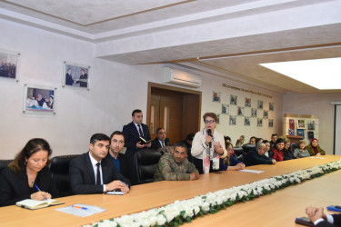 İcra Başçısı ərazidə sakinləri dinlədi,  problemlərinin həllinə dair göstərişlər verdi