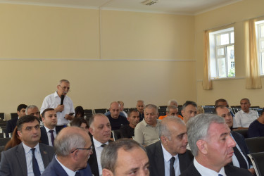 İcra başçısı ərazidə Yasamal sakinləri ilə görüşdü,  problem və qayğılarını dinlədi