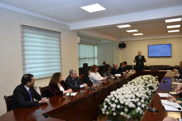 “Dövlət qulluğunda vəzifələrin və ehtiyat kadrların idarə edilməsi” mövzusunda təlim keçirilib