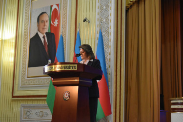 Yasamal rayonunda Prezident İlham Əliyevin Yeni Azərbaycan Partiyasının VIII Qurultayındakı nitqindən irəli gələn vəzifələr müzakirə olunub