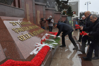 Yasamal rayon ictimaiyyəti  20 yanvar şəhidlərini yad edib