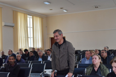 RİH Başçısı ərazidə Yasamal sakinləri ilə görüşdü, problem və qayğılarını dinlədi