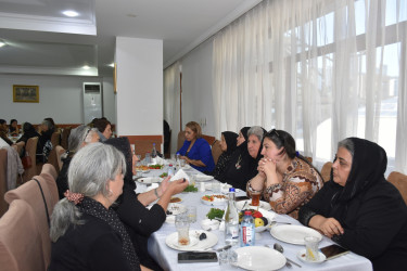 Təzə Pir məscidində şəhidlərimizin ruhuna ehsan süfrəsi açılıb