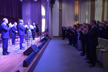 Yasamal rayonnda yerləşən Azərbaycan Milli Konservatoriyasında Azərbaycanın xalq artisti, xanəndə Mənsum İbrahimovun 65 illik yubileyi münasibətilə tədbir keçirilib.