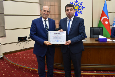 Yasamal rayonunda "Milli suverenlik və neft strategiyası” mövzusunda tədbir keçirilib