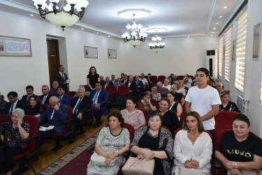 İcra Başçısı ərazidə Yasamal sakinləri ilə görüşdü