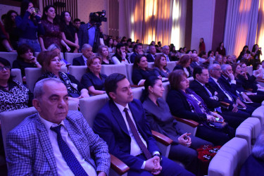 Yasamal rayonnda yerləşən Azərbaycan Milli Konservatoriyasında Azərbaycanın xalq artisti, xanəndə Mənsum İbrahimovun 65 illik yubileyi münasibətilə tədbir keçirilib.