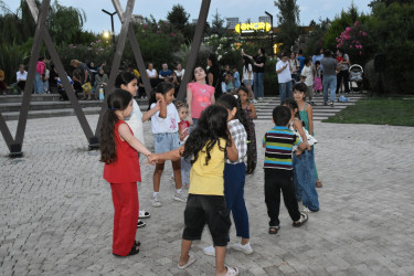 Yasamal rayonunda axşam konsertləri davam edir