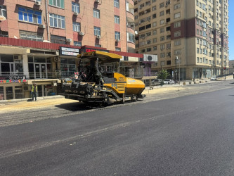 Yasamal rayonunda genişmiqyaslı asfaltlanma işləri aparılır