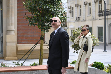 Prezident İlham Əliyev Bakının İslam Səfərli küçəsinin yenidənqurmadan sonra açılışında iştirak edib