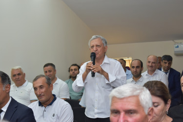 İcra Başçısı ərazidə sakinlər ilə görüşdü