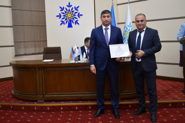 Yasamal ictimaiyyəti Müstəqilliyin Bərpası Gününü qeyd edir