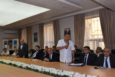 İcra Başçısı ərazidə sakinlərlə görüşdü,  müraciət və təkliflərini dinlədi