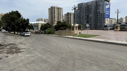 Yasamal rayonunun müxtəlif ərazilərində yolların asfaltlanması, təmiri və abadlıq işləri davam edir