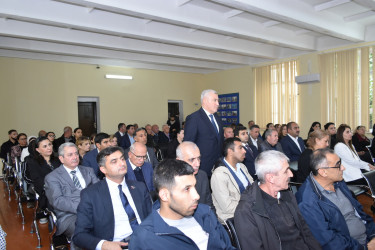 İcra Başçısı ərazidə Yasamal sakinləri ilə görüşdü, problem və qayğılarını dinlədi