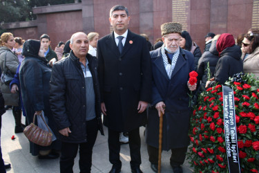 Yasamal rayonunun ictimaiyyəti 20 yanvar şəhidlərini anıb