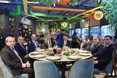 Yasamal Rayon İcra Hakimiyyətinin təşəbbüsü ilə iftar süfrəsi açılıb