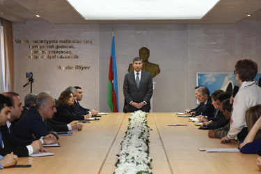 İcra Başçısı ərazidə sakinləri dinlədi,  problemlərinin həllinə dair göstərişlər verdi