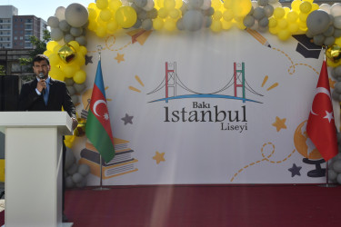 Şəhid övladının ilk dərs sevinci