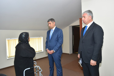 Sakinlərin müraciətləri diqqət mərkəzində: Yasamal rayonunda növbəti səyyar qəbul keçirilib