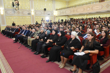Yasamal rayonunda Prezident İlham Əliyevin Yeni Azərbaycan Partiyasının VIII Qurultayındakı nitqindən irəli gələn vəzifələr müzakirə olunub