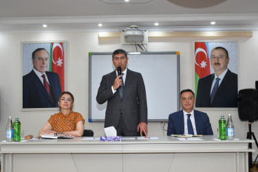 İcra Başçısı ərazidə Yasamal sakinləri ilə görüşdü