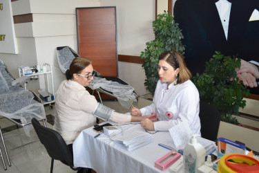 Yasamal rayonunda “Talassemiyasız həyat naminə” qanvermə aksiyası keçirildi