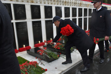 Yasamal rayon ictimaiyyəti  20 yanvar şəhidlərini yad edib