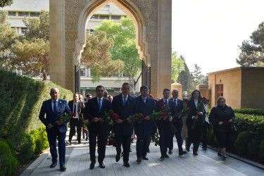 Yasamal rayonunda Zərifə xanım Əliyevanın əziz xatirəsi yad edilib