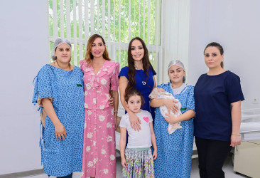 Azərbaycan Respublikasının Birinci vitse-prezidenti Mehriban Əliyeva Elmi-Tədqiqat Pediatriya İnstitutunu ziyarət edib