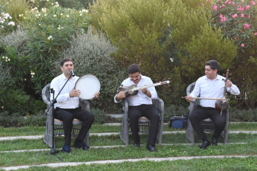 Yasamal rayon parkında axşam konserti keçirildi
