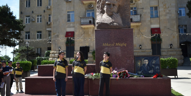 Yasamalda Mikayıl Müşfiqin 118 illiyi qeyd olundu