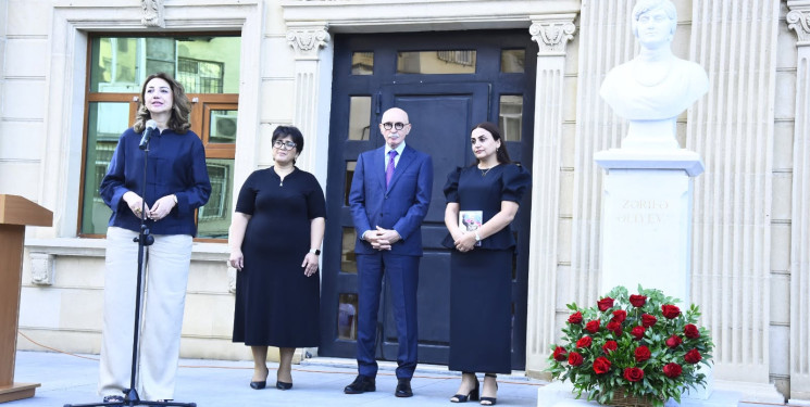 15 sentyabr – Bilik Günü münasibətilə Akademik Zərifə Əliyeva adına liseydə yeni tədris ilinin başlanmasına həsr olunmuş tədbir keçirilib