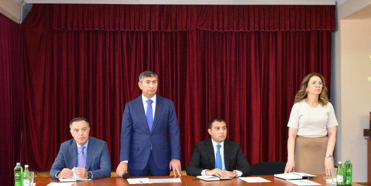 Yasamal RİH başçısı ərazidə sakinlərlə görüşdü