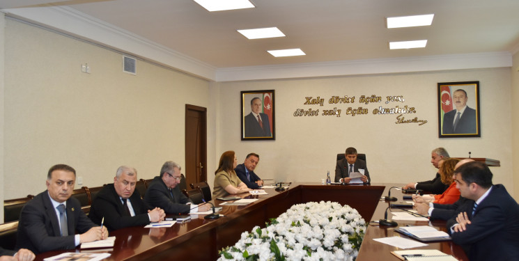 Yasamal Rayon İcra Hakimiyyətində başçı sakinləri qəbul edib