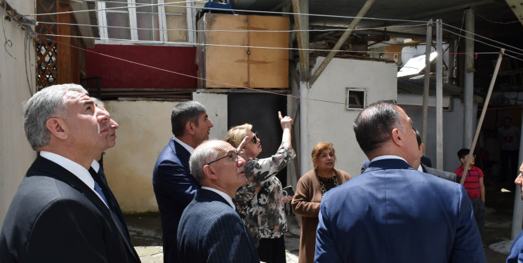 İcra Başçısı sakinlər üçün səyyar qəbul keçirdi, sual və müraciətlərinə cavablar verdi