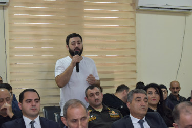 İcra Başçısı ərazidə Yasamal sakinləri ilə görüşdü, müraciətlərin həllinə dair göstərişlər verdi