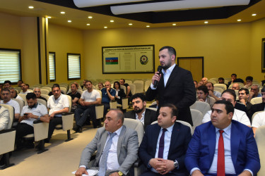 İstehlak bazarında fəaliyyət göstərən sahibkarlıq subyektləri ilə maarifləndirici görüş keçirilib