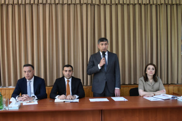 İcra Başçısı ərazidə sakinlərlə görüşdü,  problemlərinin həllinə dair göstərişlər verdi