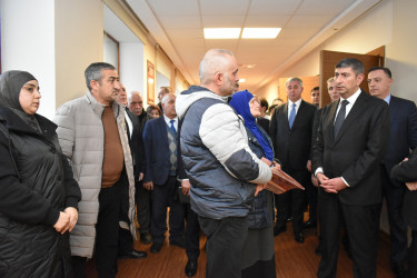 İcra Başçısı sakinlərlə açıq mikrofon formatında görüş keçirdi, sual və müraciətlərinə bir-bir cavab verdi