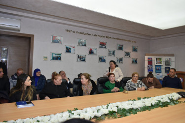 İcra Başçısı sakinlərlə açıq mikrofon formatında görüş keçirdi, sual və müraciətlərinə bir-bir cavab verdi