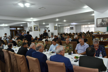 Təzə Pir məscidində şəhidlərimizin ruhuna ehsan süfrəsi açılıb