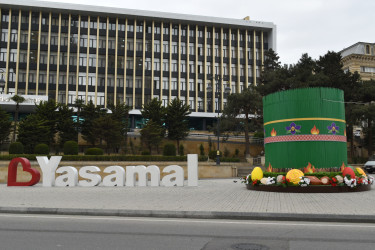 Yasamalda bayram bəzədilməsi həyata keçirilib