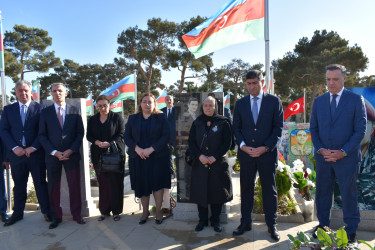 Yasamal rayonunda Vətən müharibəsinin şəhidi anılıb