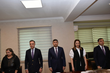 İcra başçısı qabaqcıl müəllimlərlə görüşdü
