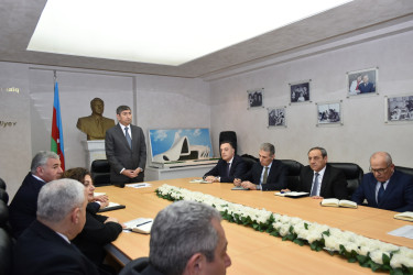 İcra Başçısı ərazidə sakinləri dinlədi,  problemlərinin həllinə dair göstərişlər verdi