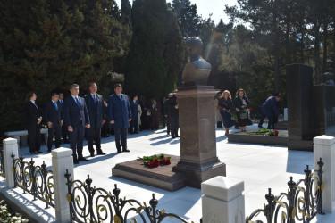 Yasamal rayonunda Zərifə xanım Əliyevanın əziz xatirəsi yad edilib