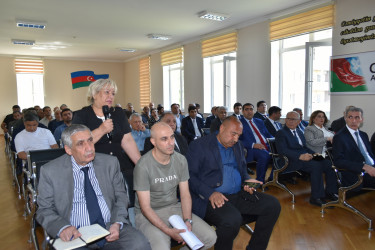 İcra Başçısı ərazidə sakinlərlə görüşdü,  problemlərinin həllinə dair göstərişlər verdi