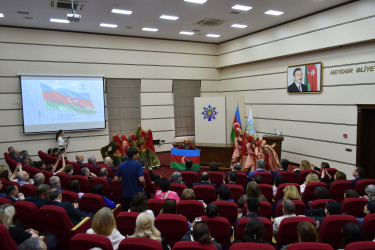 Yasamal rayon ictimaiyyəti Müstəqillik Gününü qeyd edir
