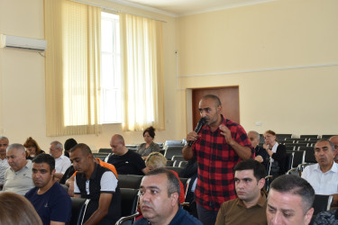 İcra başçısı ərazidə Yasamal sakinləri ilə görüşdü,  problem və qayğılarını dinlədi